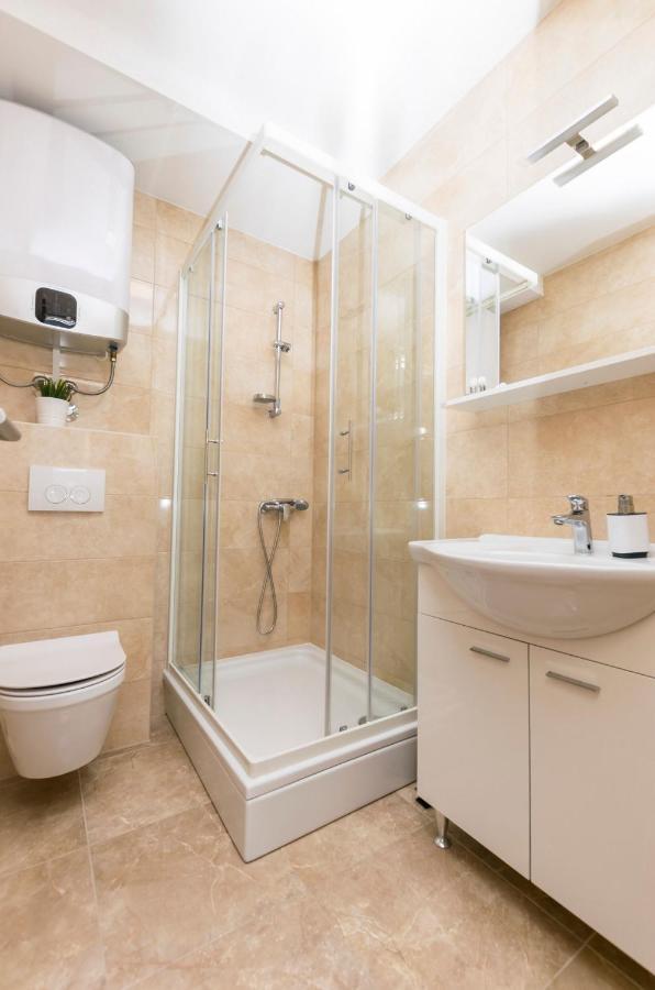 Apartments And Rooms Adriatic Suites Šibenik Esterno foto